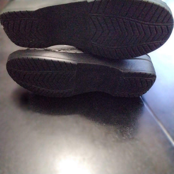 Flowered Clog, Slip On, Mule, Sparkly Size 7 - Picture 6 of 6